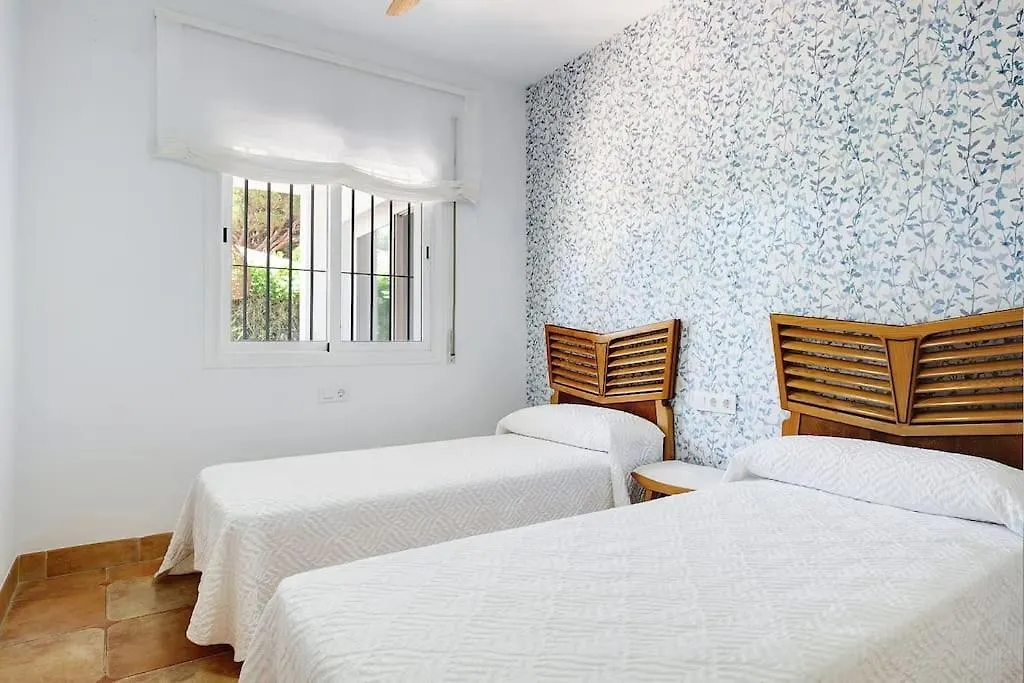 Villa Escocia, Entre Pinares Y A Pie De Playa Roche Holiday home