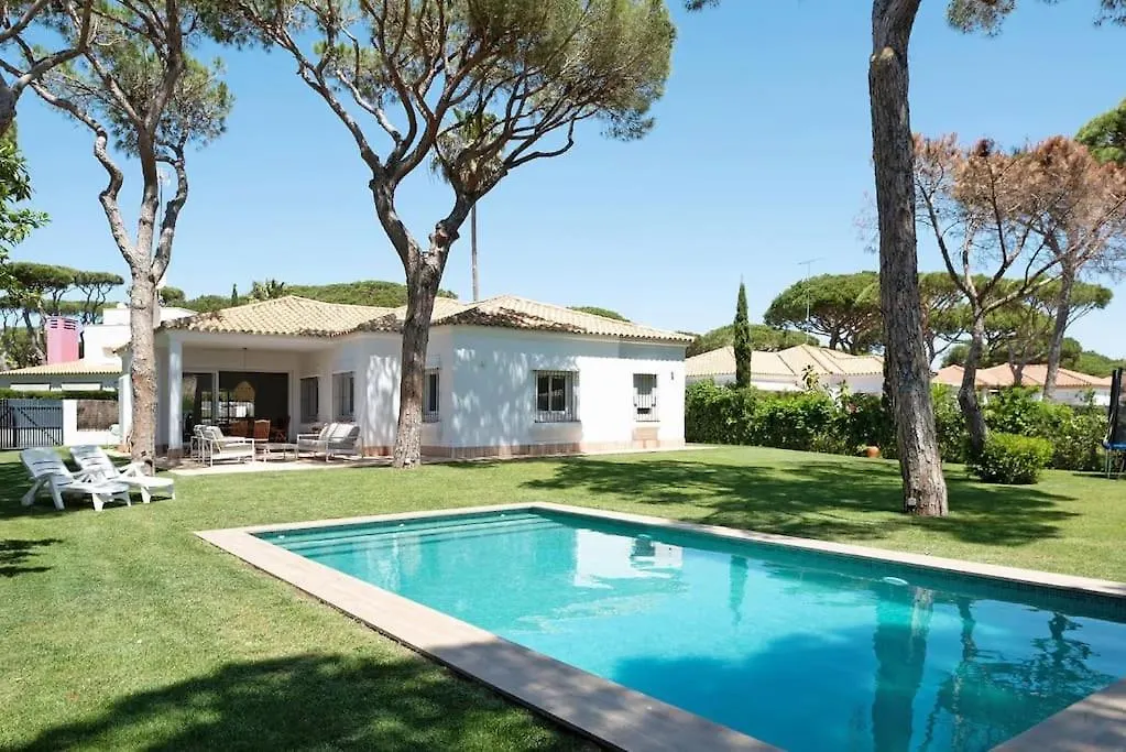 Villa Escocia, Entre Pinares Y A Pie De Playa location