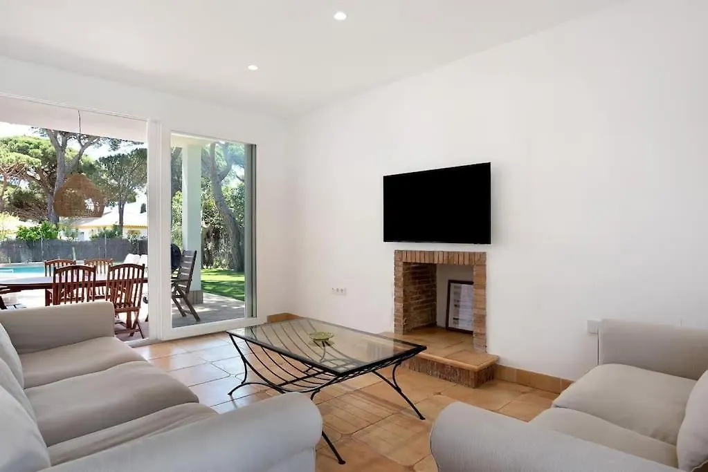 Villa Escocia, Entre Pinares Y A Pie De Playa Roche 0*,